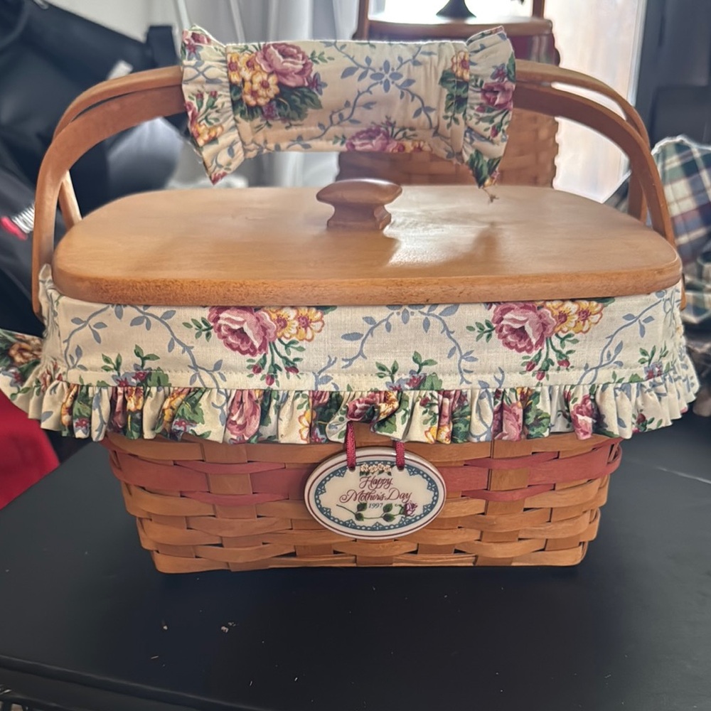 Longaberger Floral Basket with Wooden Lid